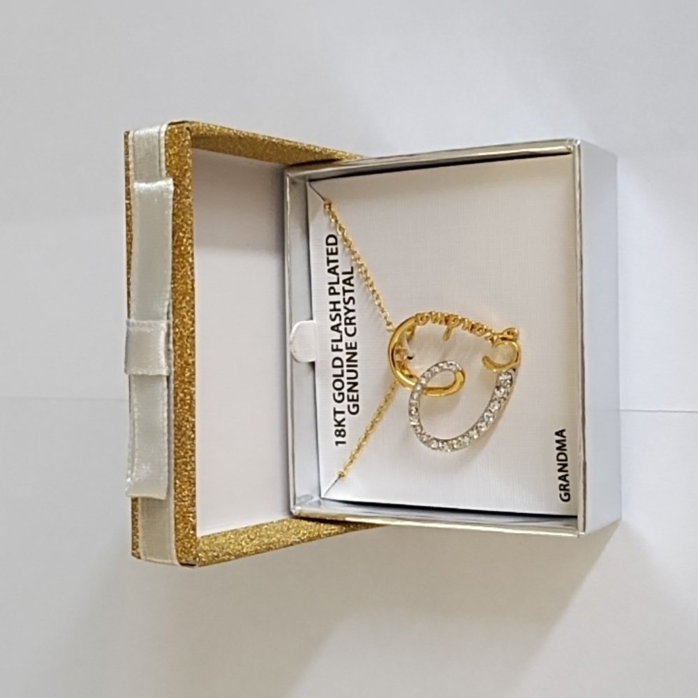NIB GRANDMA HEART NECKLACE